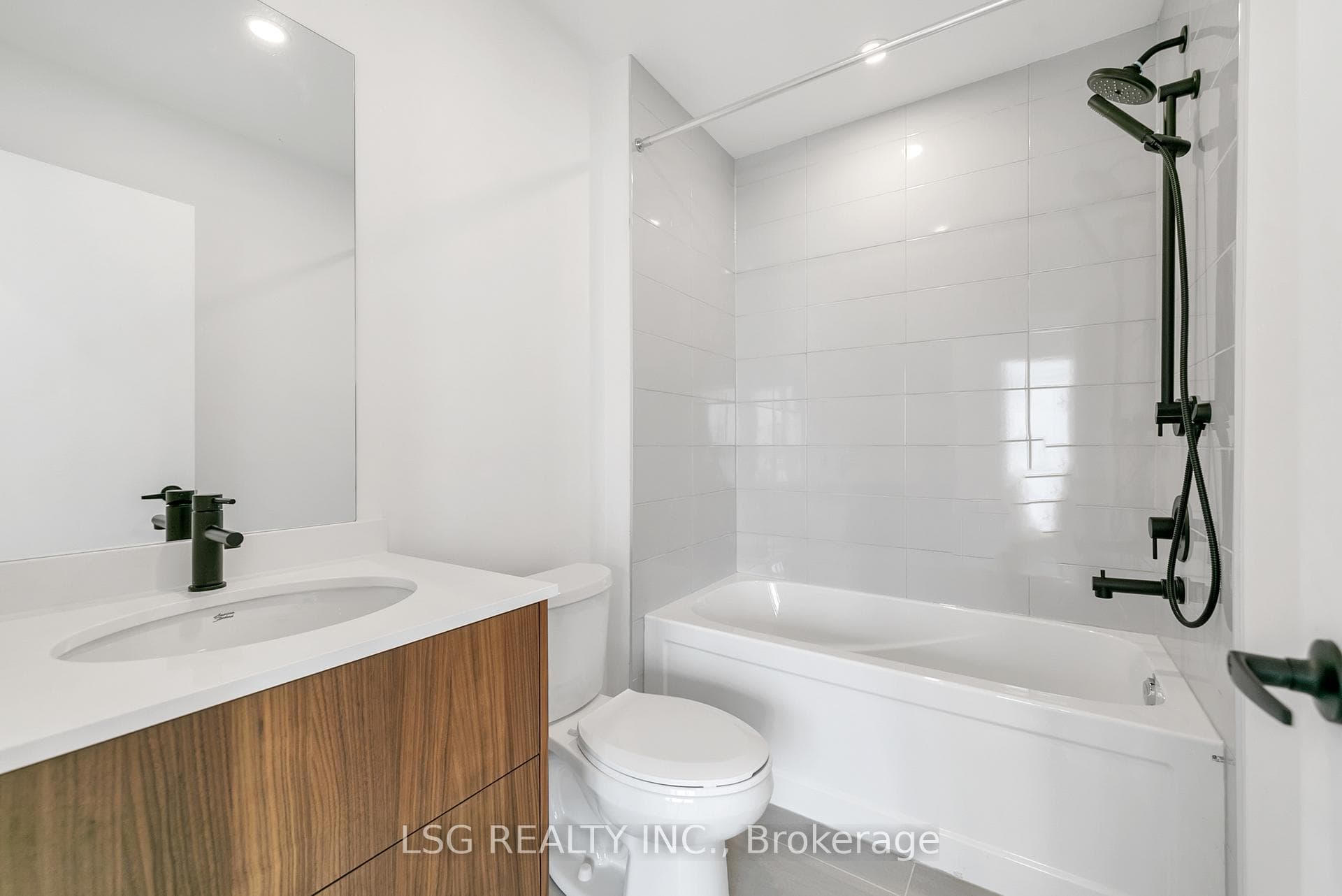 15 Persica Street photo 21