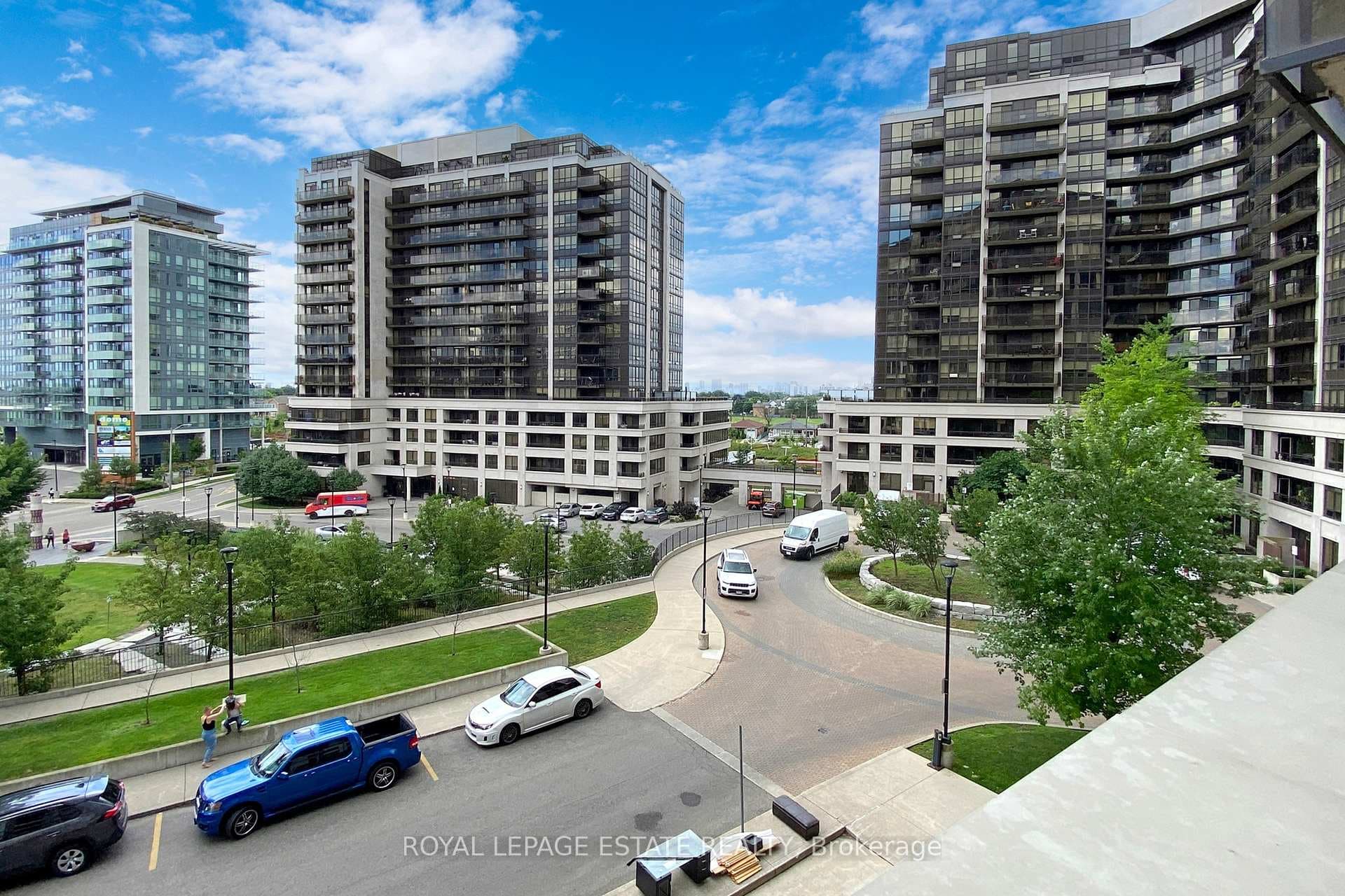 1070 Sheppard Avenue Unit 401 photo 26