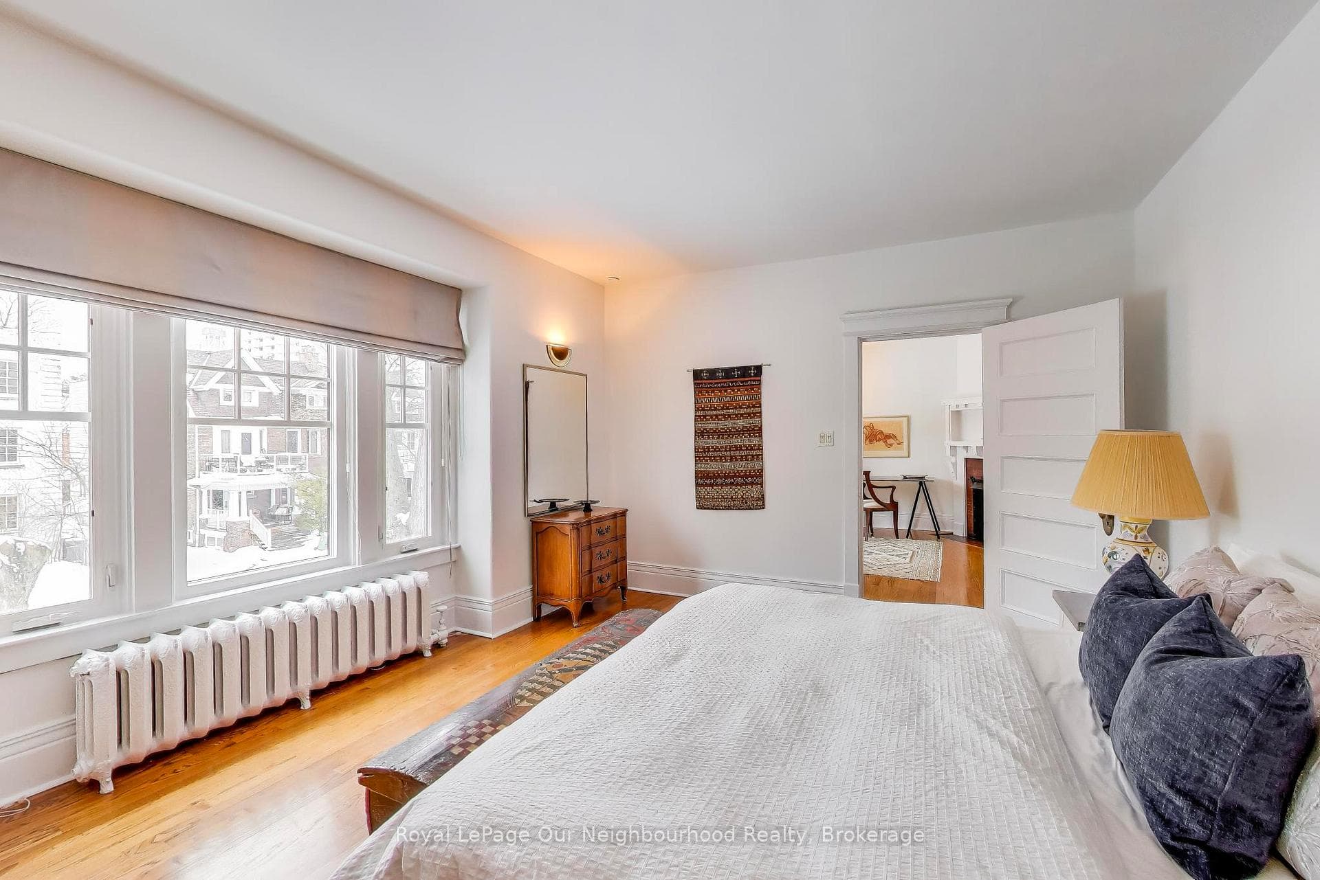 64 Kendal Avenue photo 18
