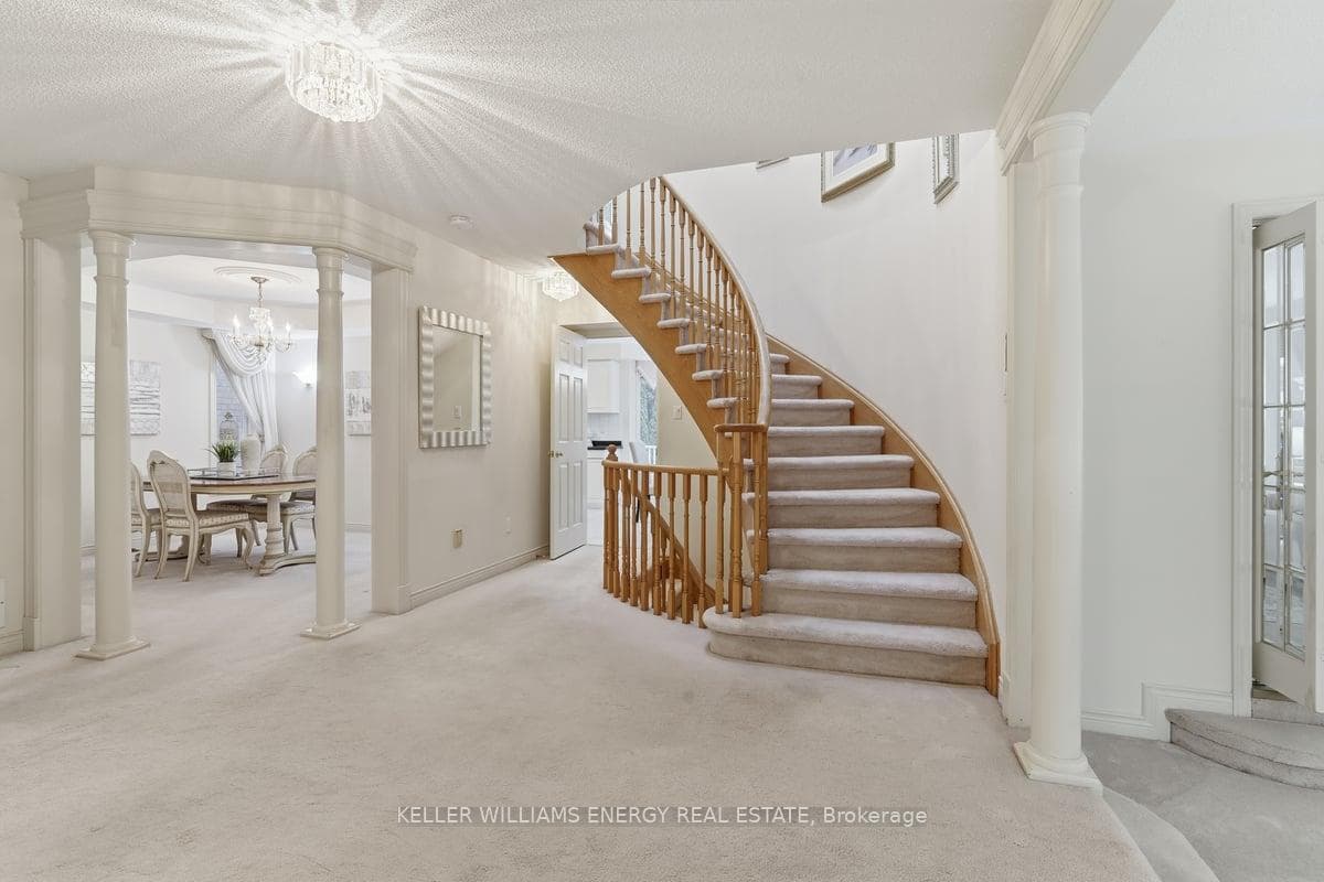 148 Kearney Drive photo 2