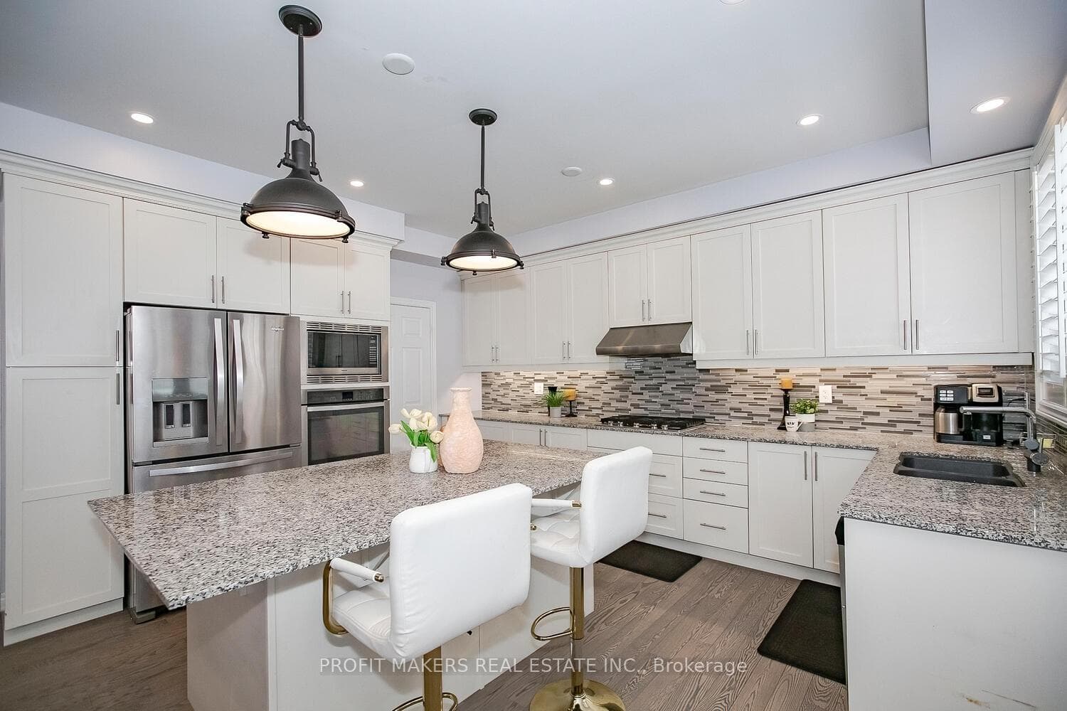 57 Aldersgate Drive photo 10