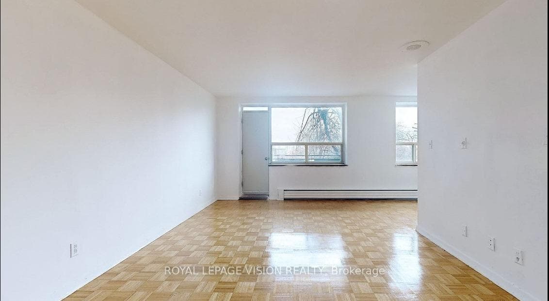 1765 Lawrence Avenue Unit 311 photo 10