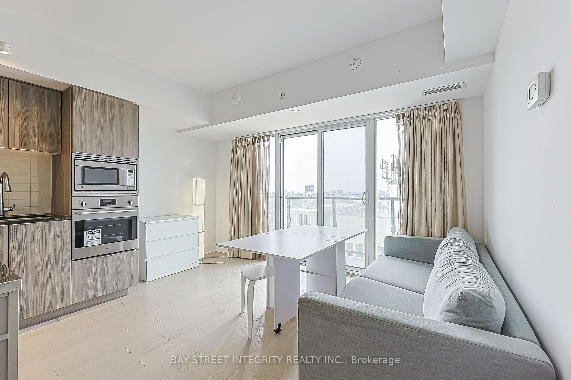 955 Bay Street Unit 2409 photo 8