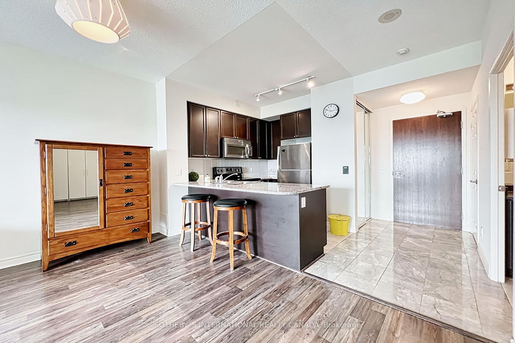 339 Rathburn Road Unit 1012 photo 11
