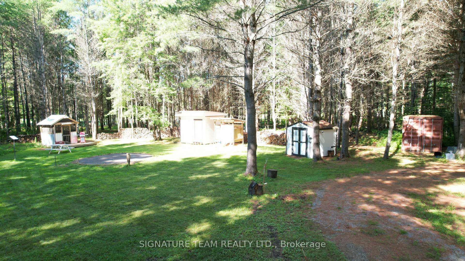 4882 Round Lake Road photo 6
