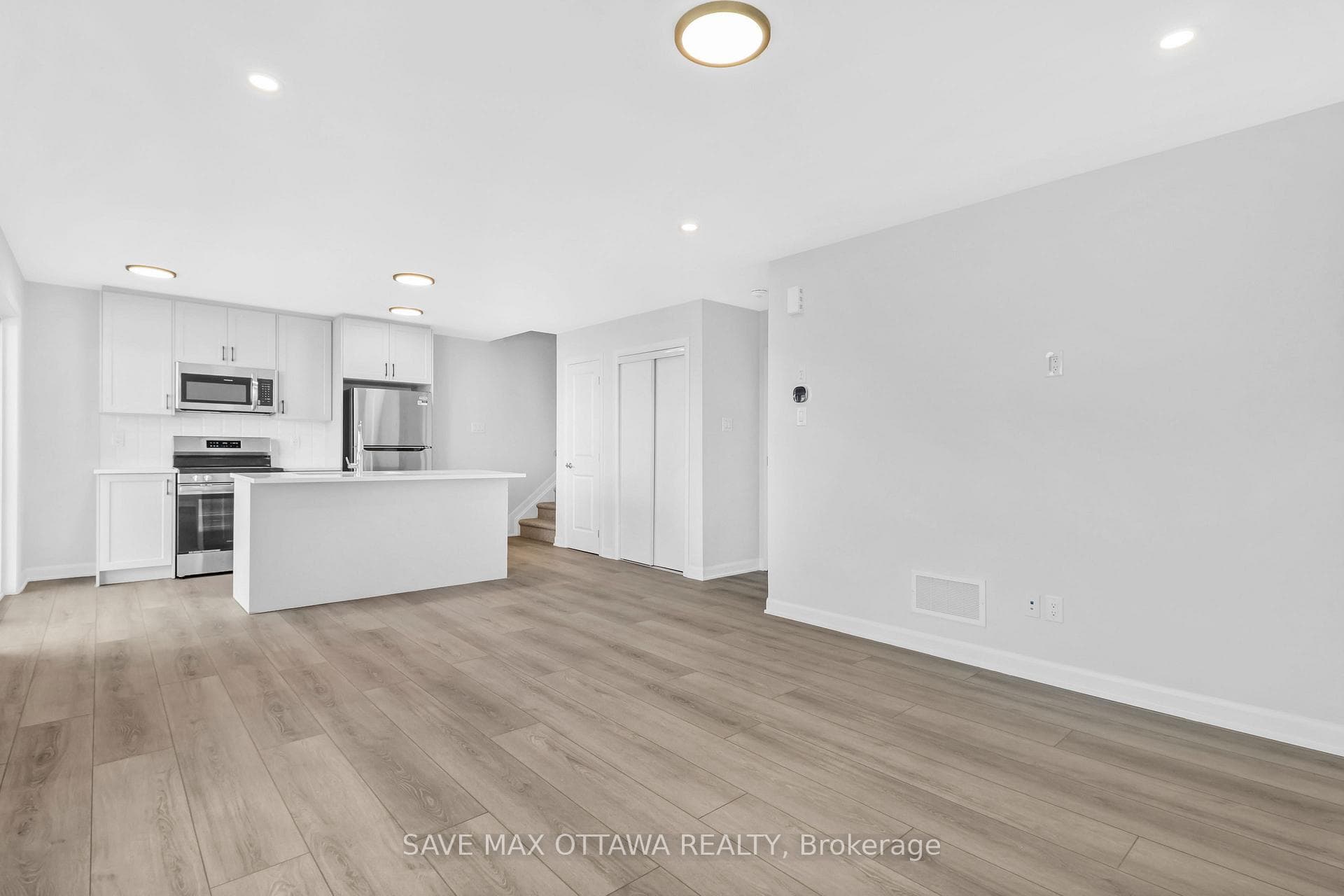 701 Glenroy Gilbert Drive Unit 07 photo 5
