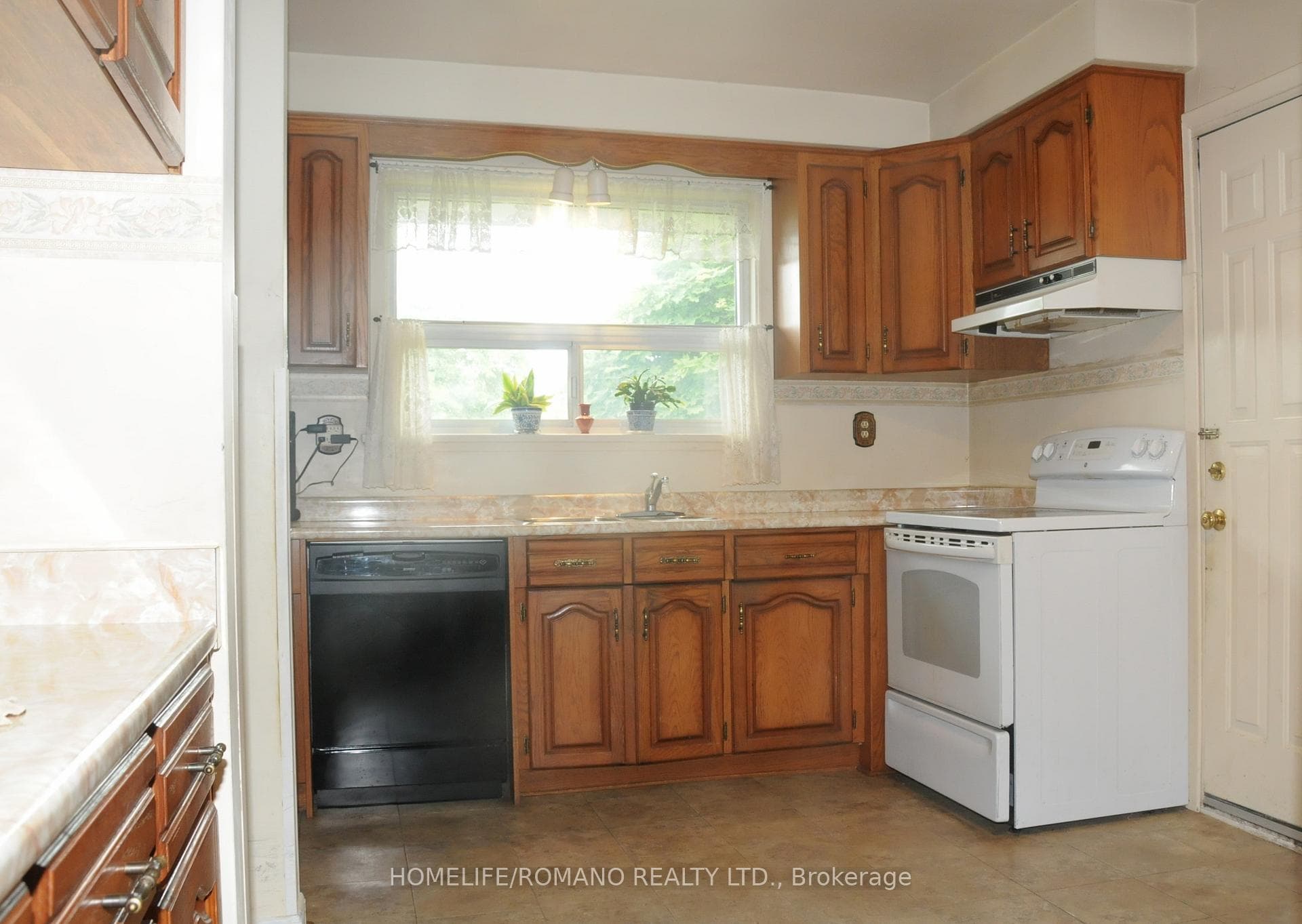 65 Moon Valley Drive photo 3