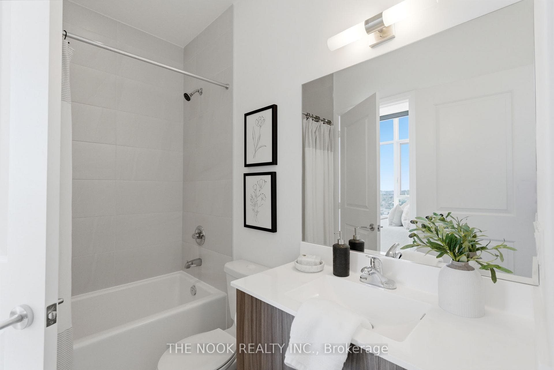 60 Ann O'Reilly Road Unit PH60 photo 25