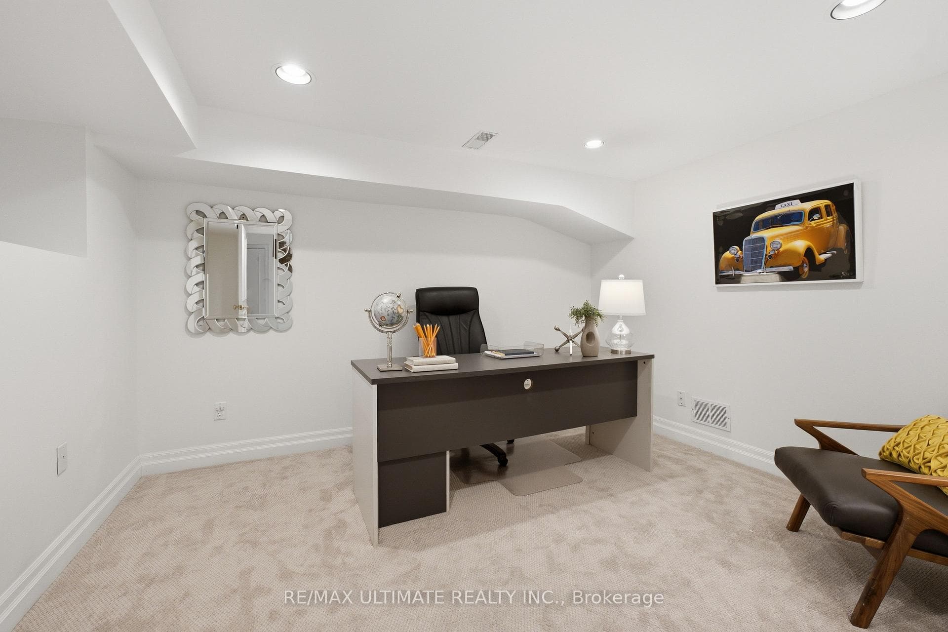 214 Sutherland Drive photo 29
