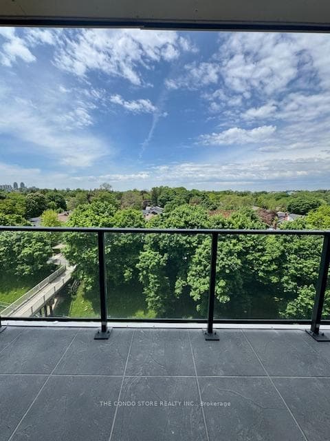 8 Manor Road Unit 708 photo 18