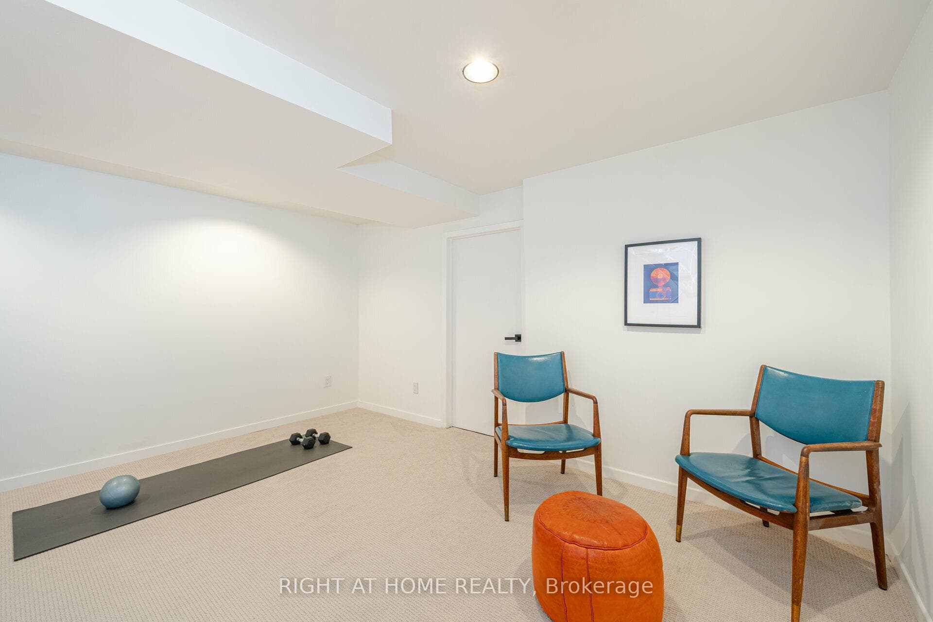 265 Berkeley Street photo 28