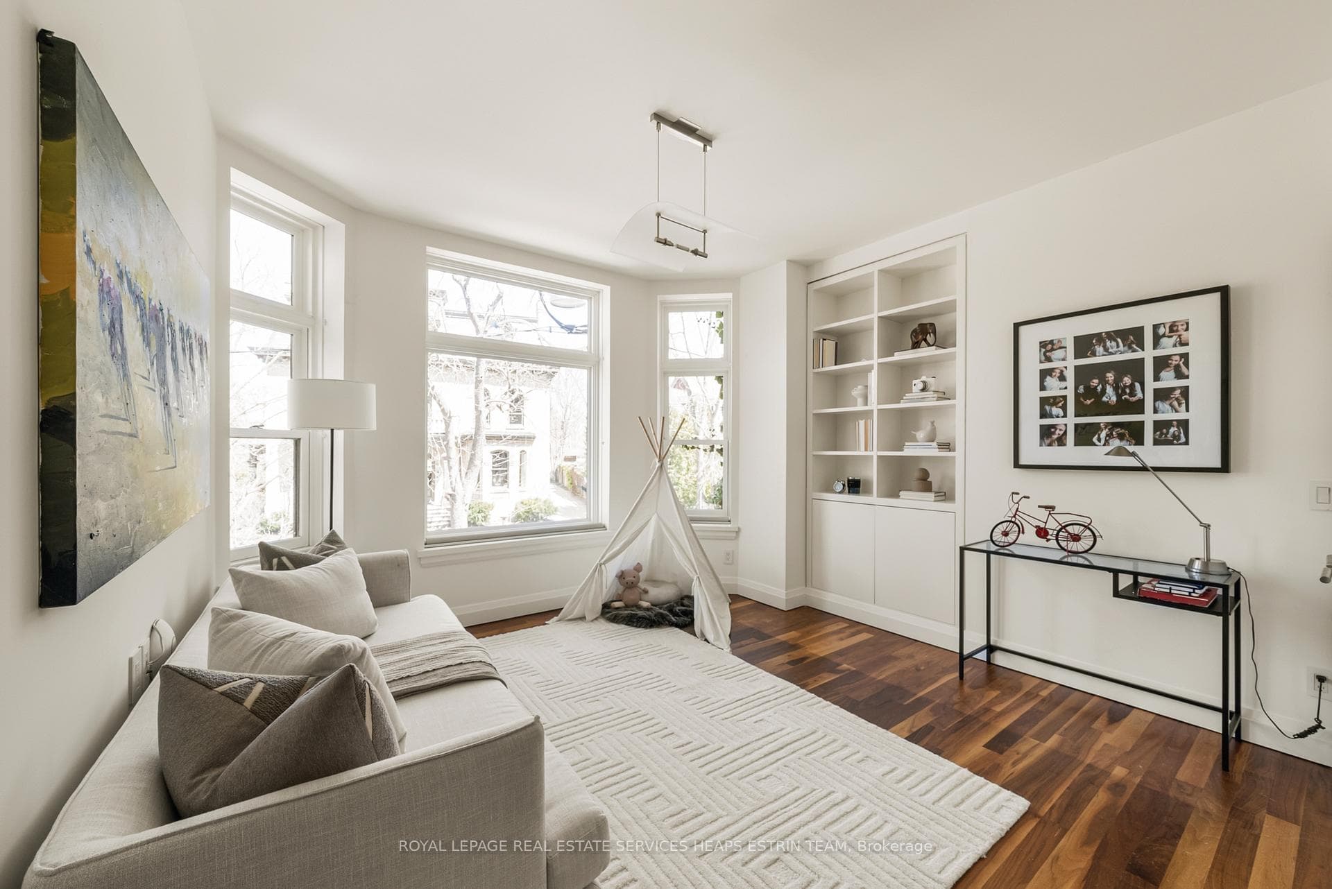 4 Meredith Crescent photo 23