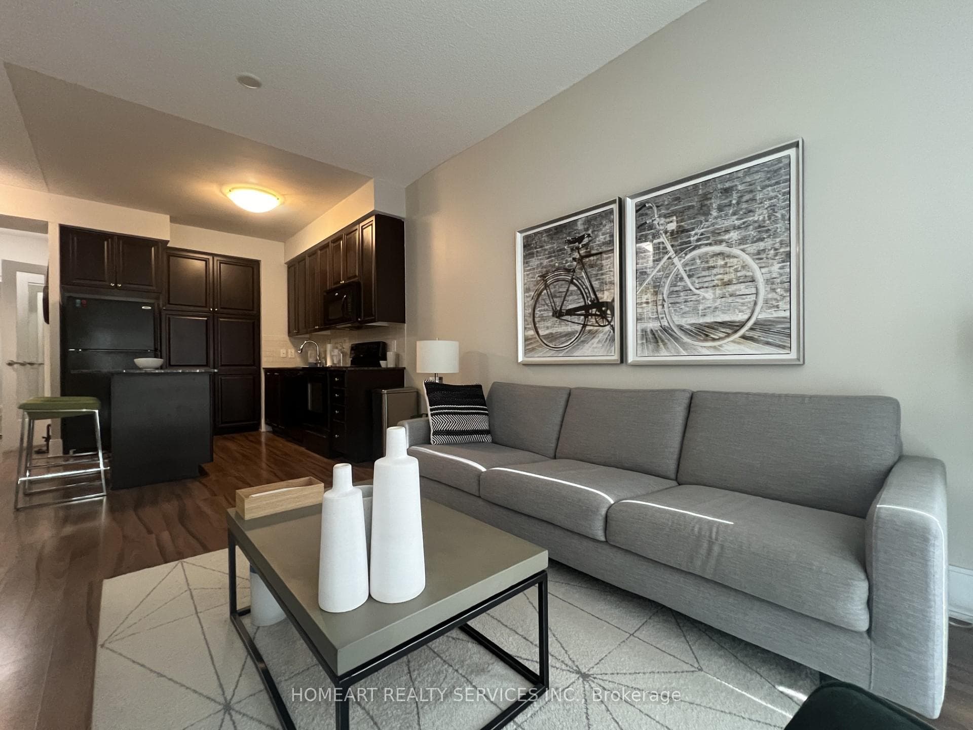 330 Burnhamthorpe Road Unit 1501 photo 17