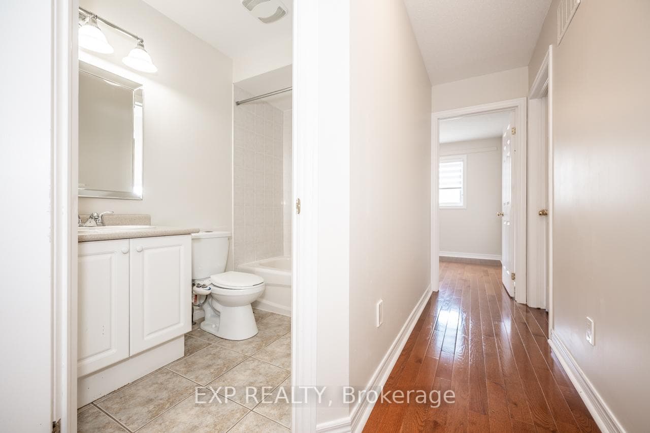 2280 Baronwood Drive Unit 27 photo 23