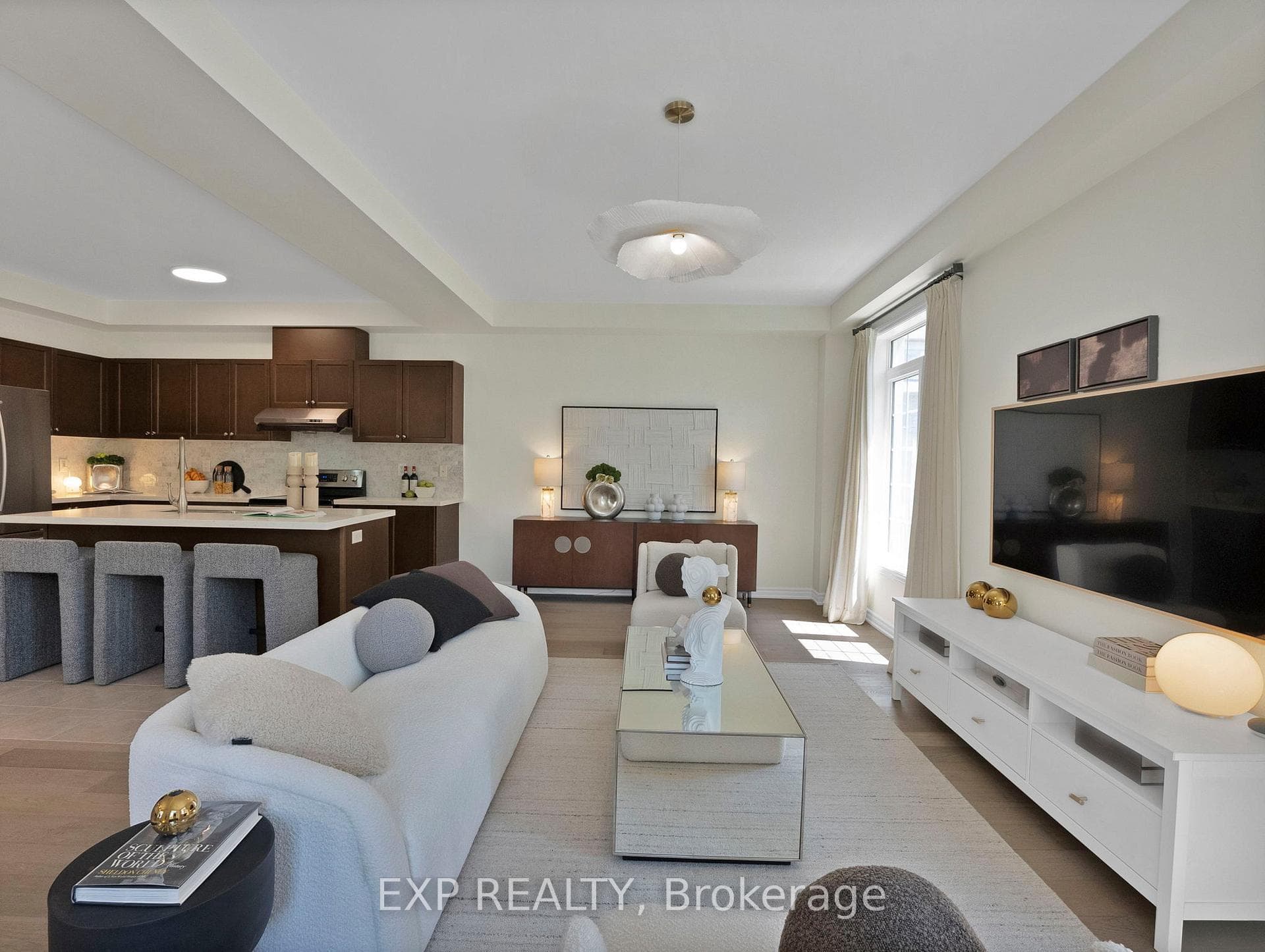 51 Living Crescent photo 10