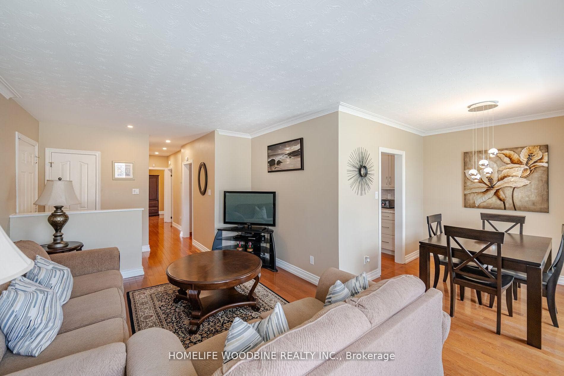 1342 Lewisham Drive photo 6