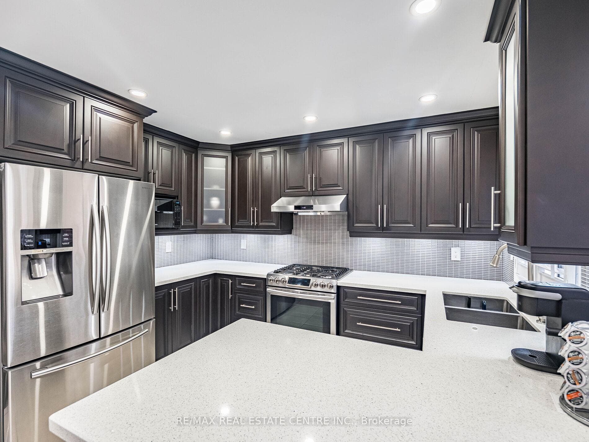 4 Lord Simcoe Drive photo 12