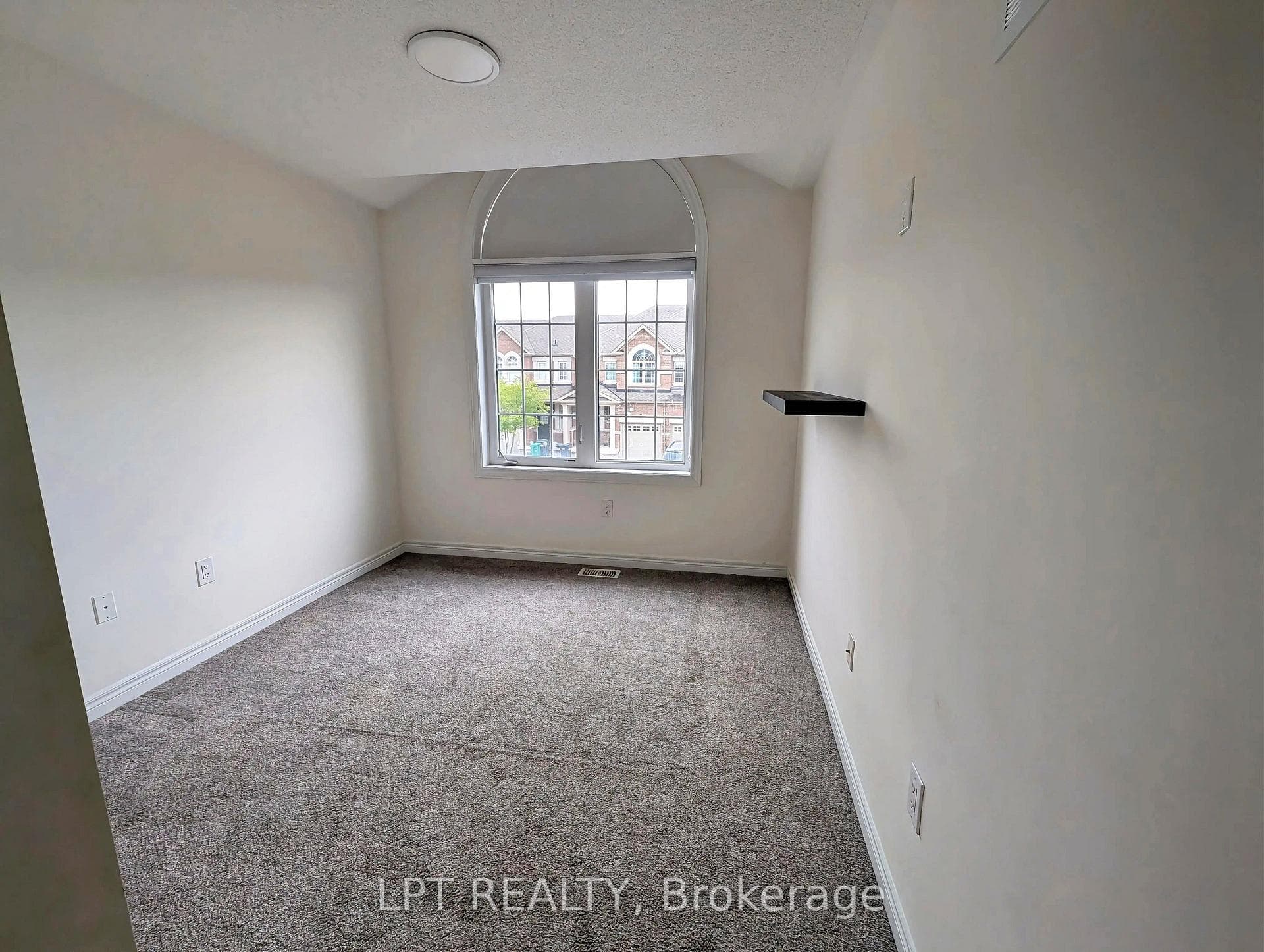 22 Dufay Road photo 14