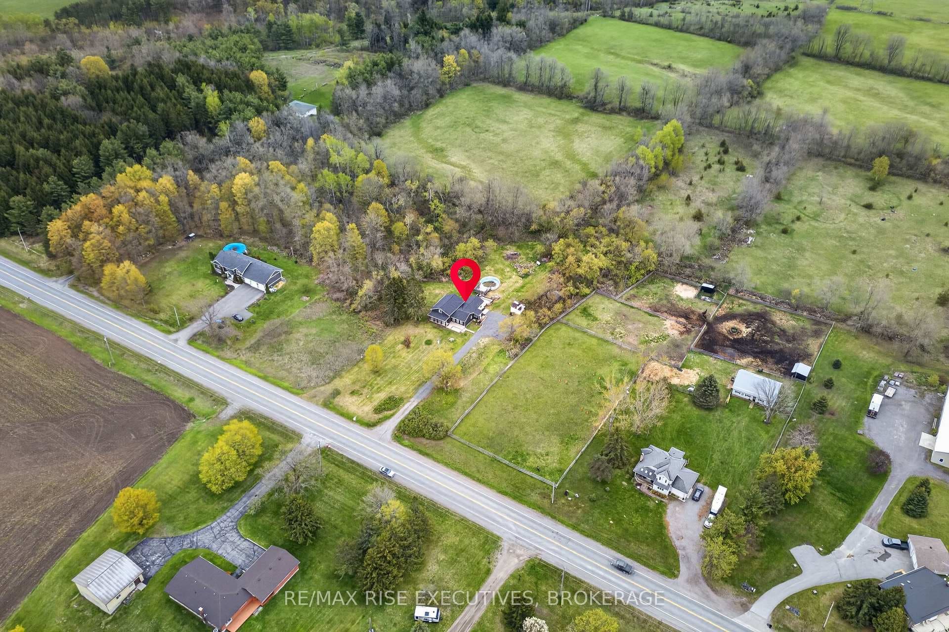 750 Moira Road photo 38