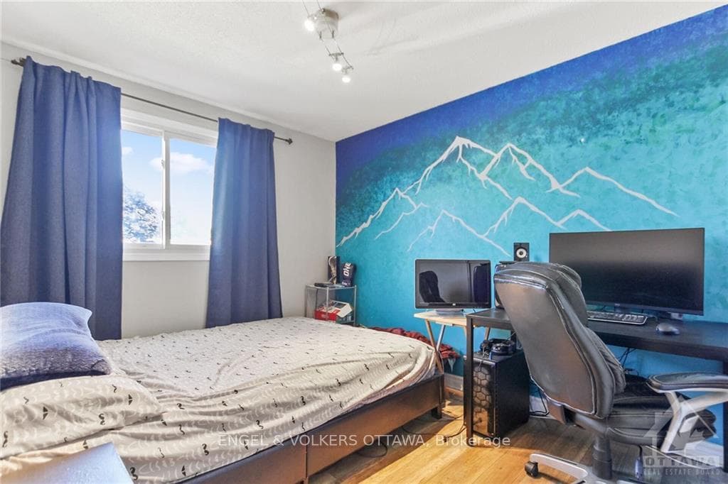 63 MALVERN Drive photo 22