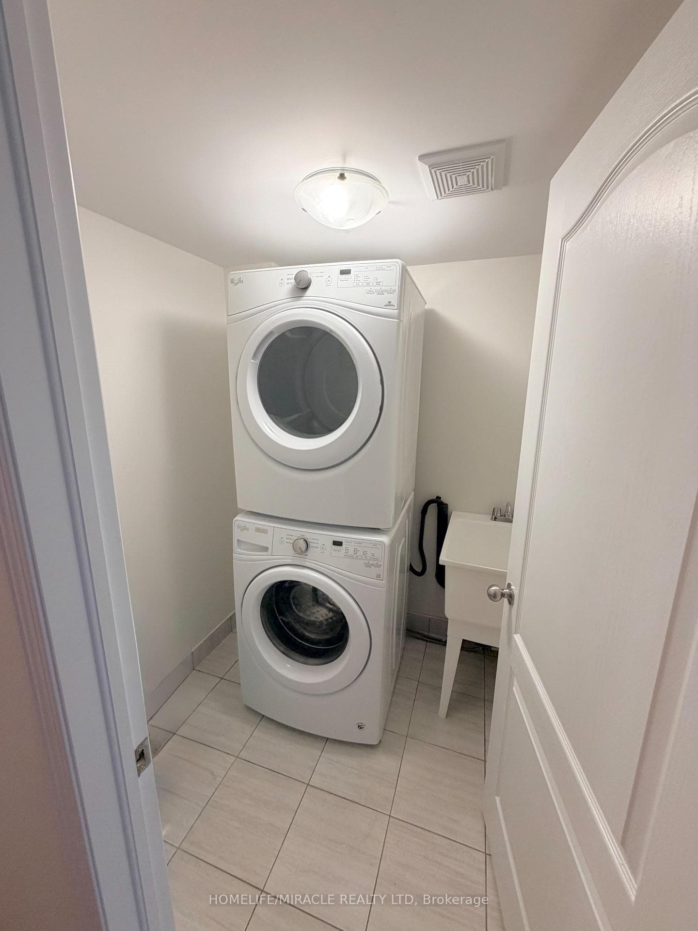35 Glenstal Path Unit 265 photo 9