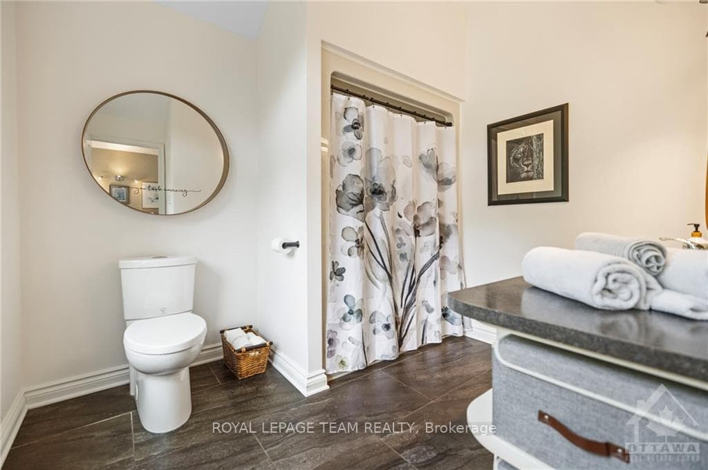 7009 RIDEAU VALLEY Drive photo 19