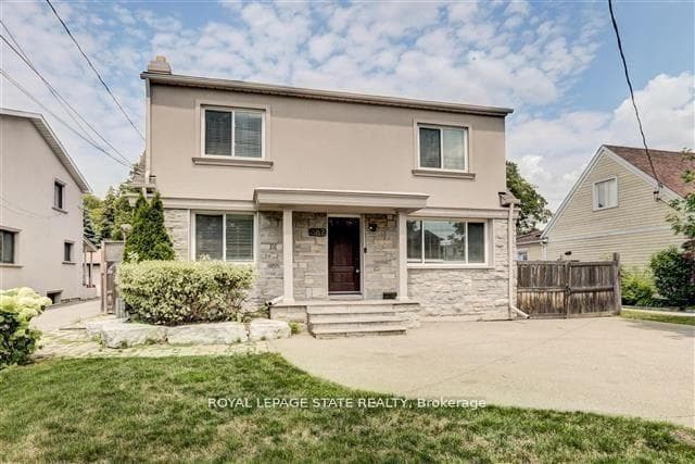 387 Burnhamthorpe Road photo 1