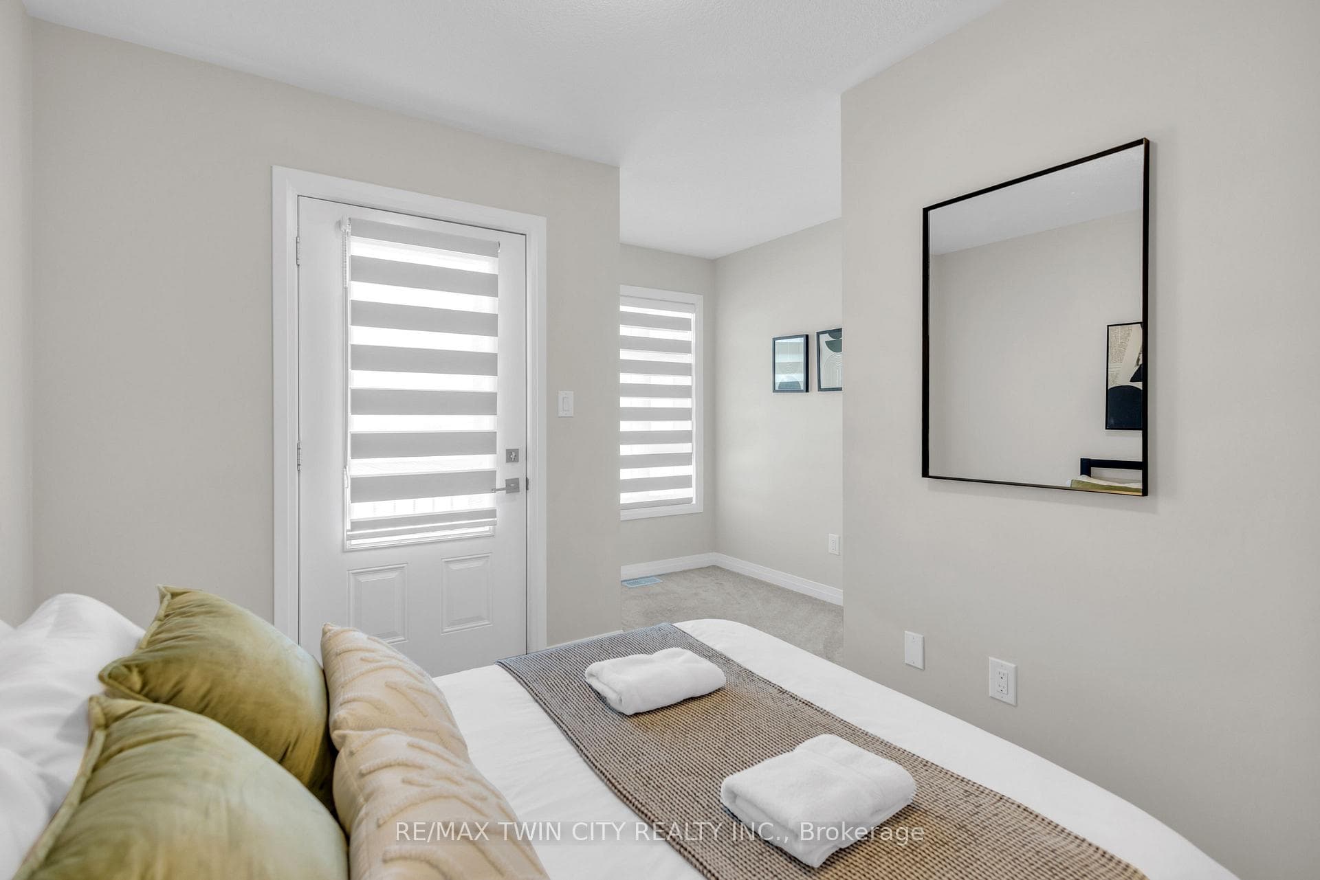 155 Thomas Slee Drive Unit 1F photo 18