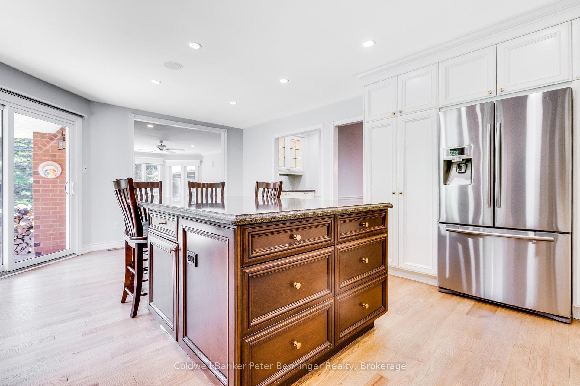 152 Treegrove Circle photo 10