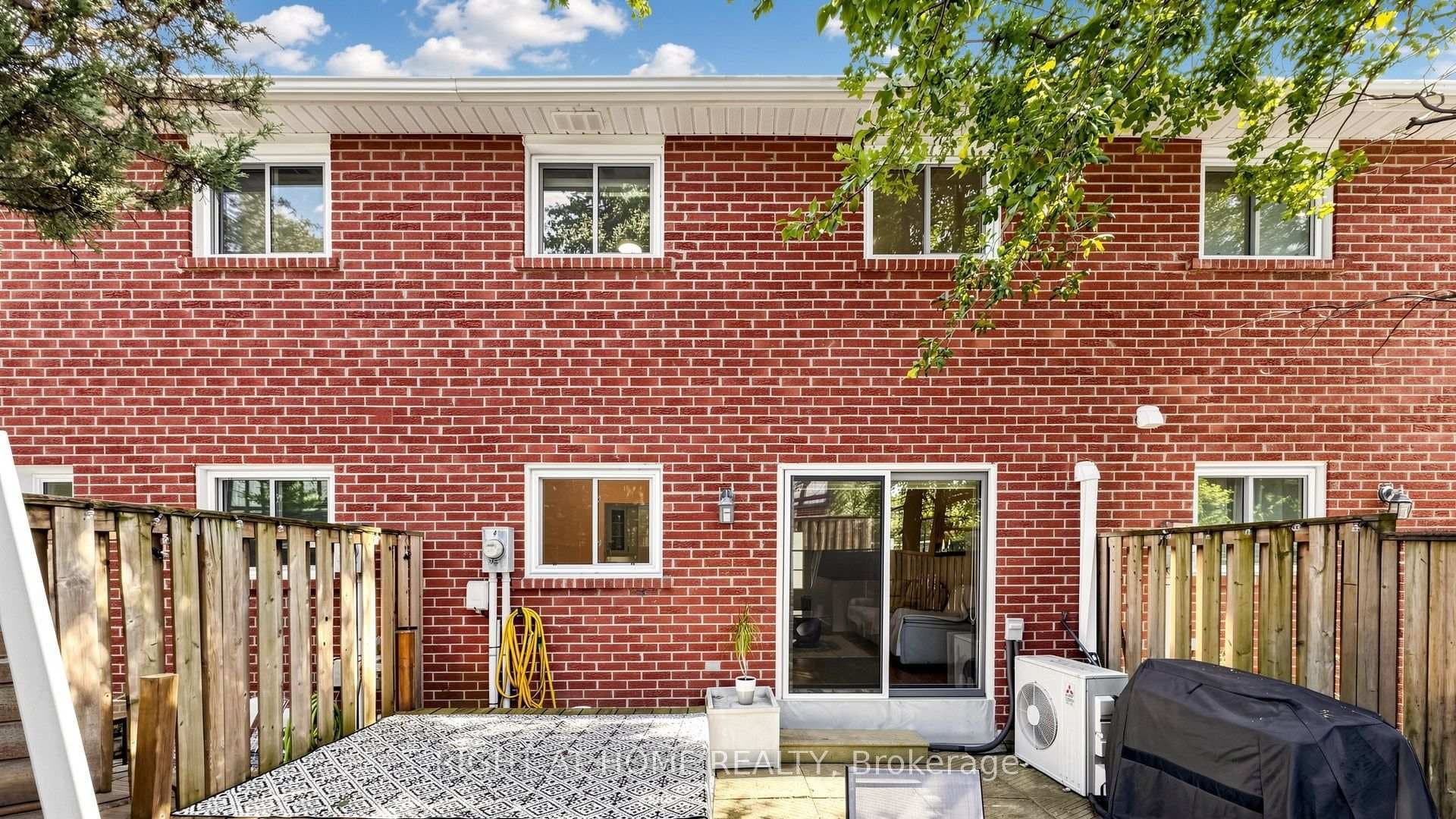 4 Harper Way photo 30