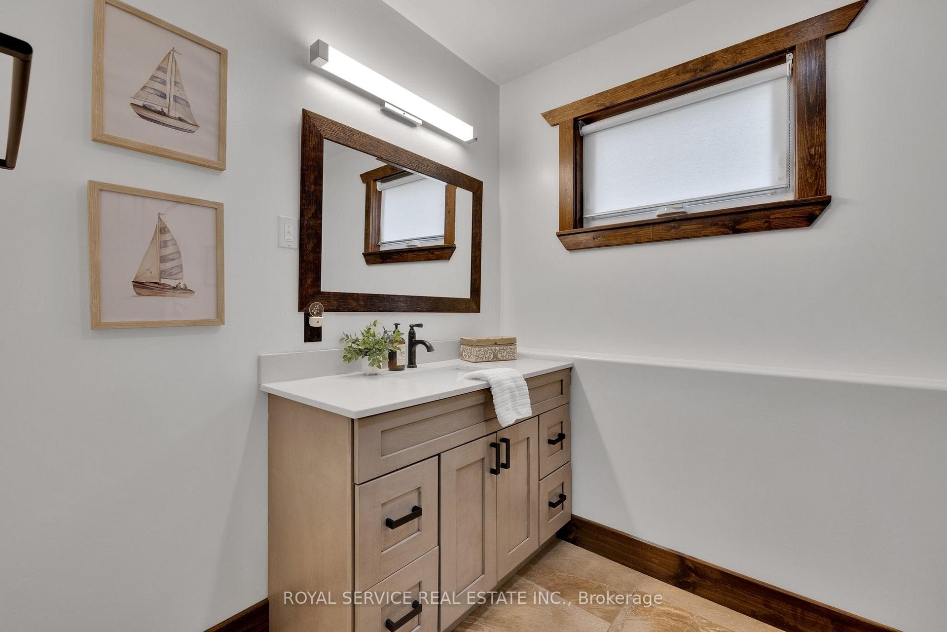 87 Loon Street photo 31