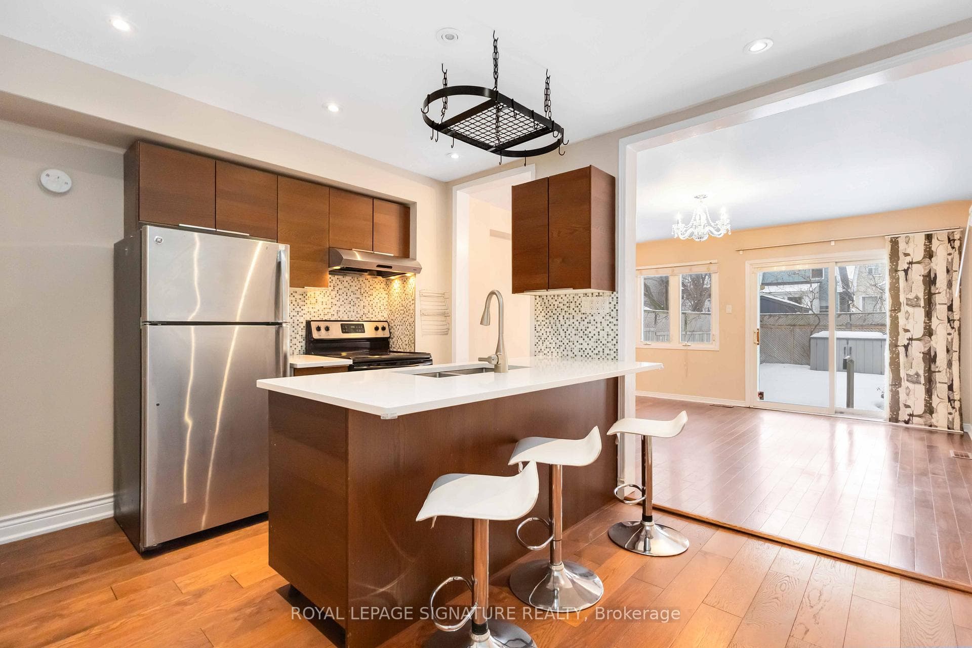 229 Donlands Avenue photo 6