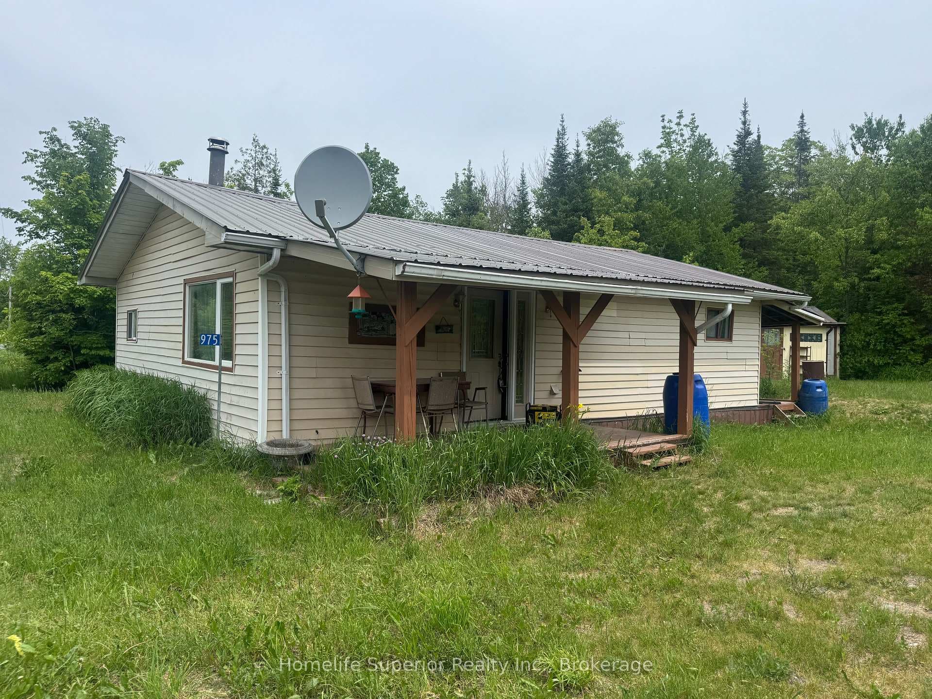 975 Cleveland Road photo 1
