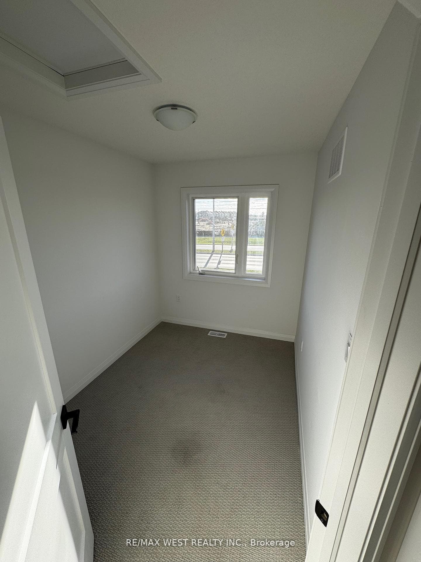 55 Tom Brown Drive Unit 15 photo 29