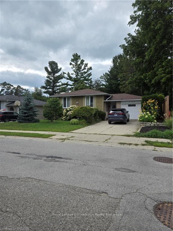 1152 WELLINGTON Street photo 24