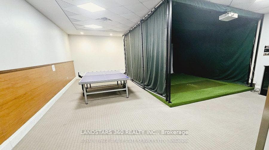 Virtual Golf & table tennis room