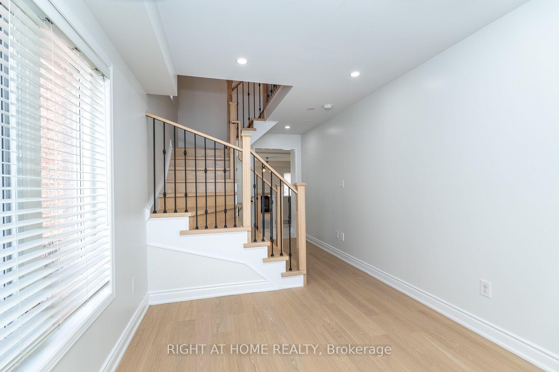 4694 Thomas Alton Boulevard photo 6