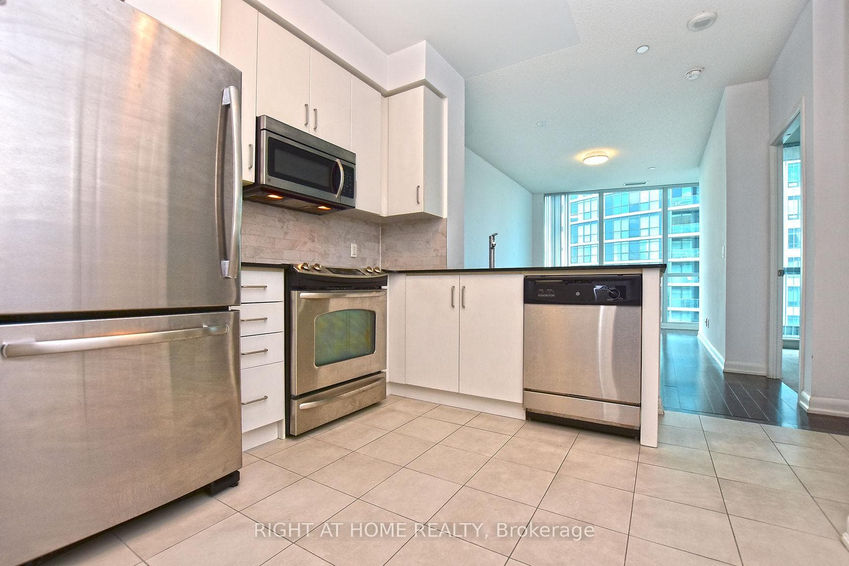 215 Sherway Gardens Road Unit 2805 photo 28