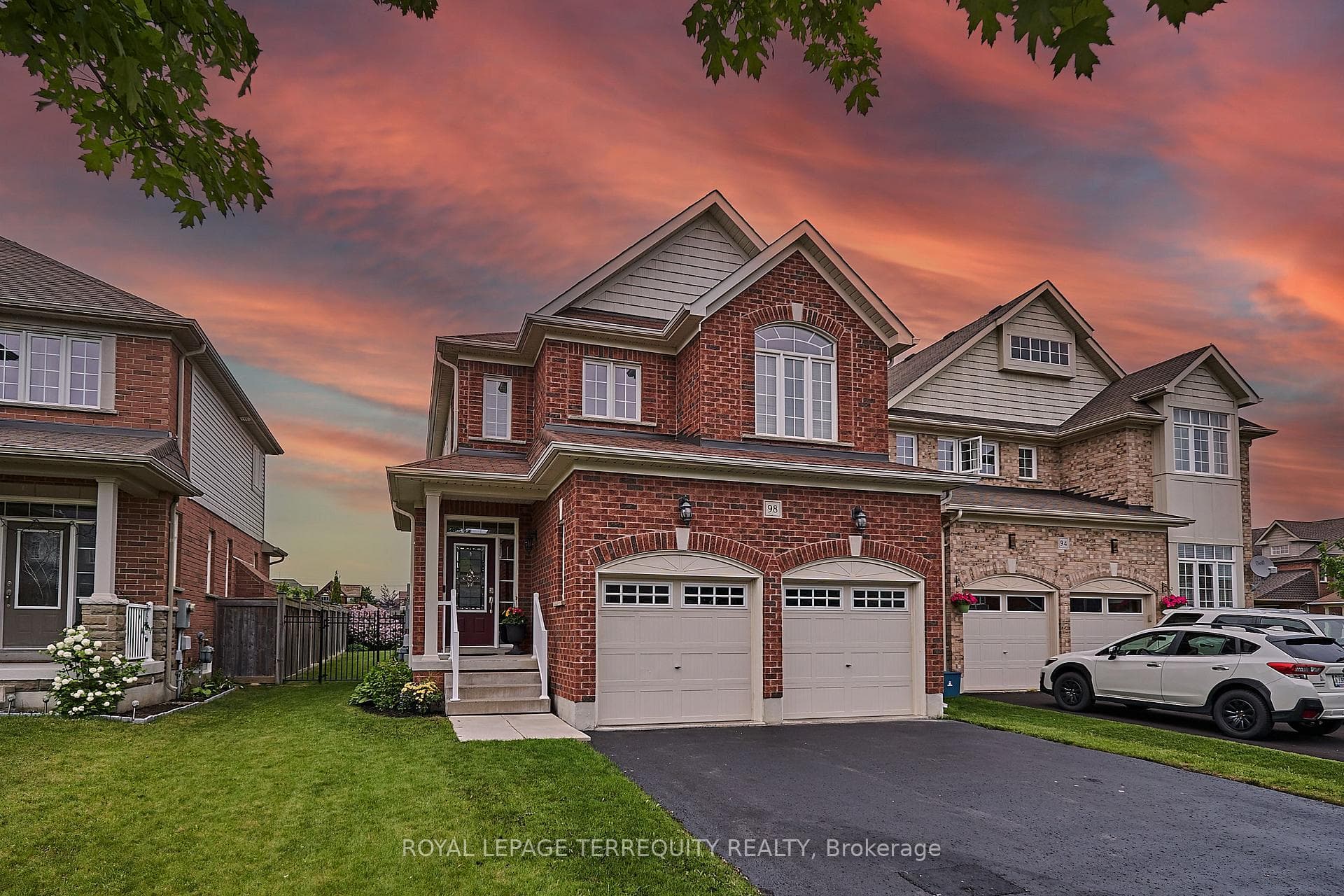 98 Hockley Avenue photo 3
