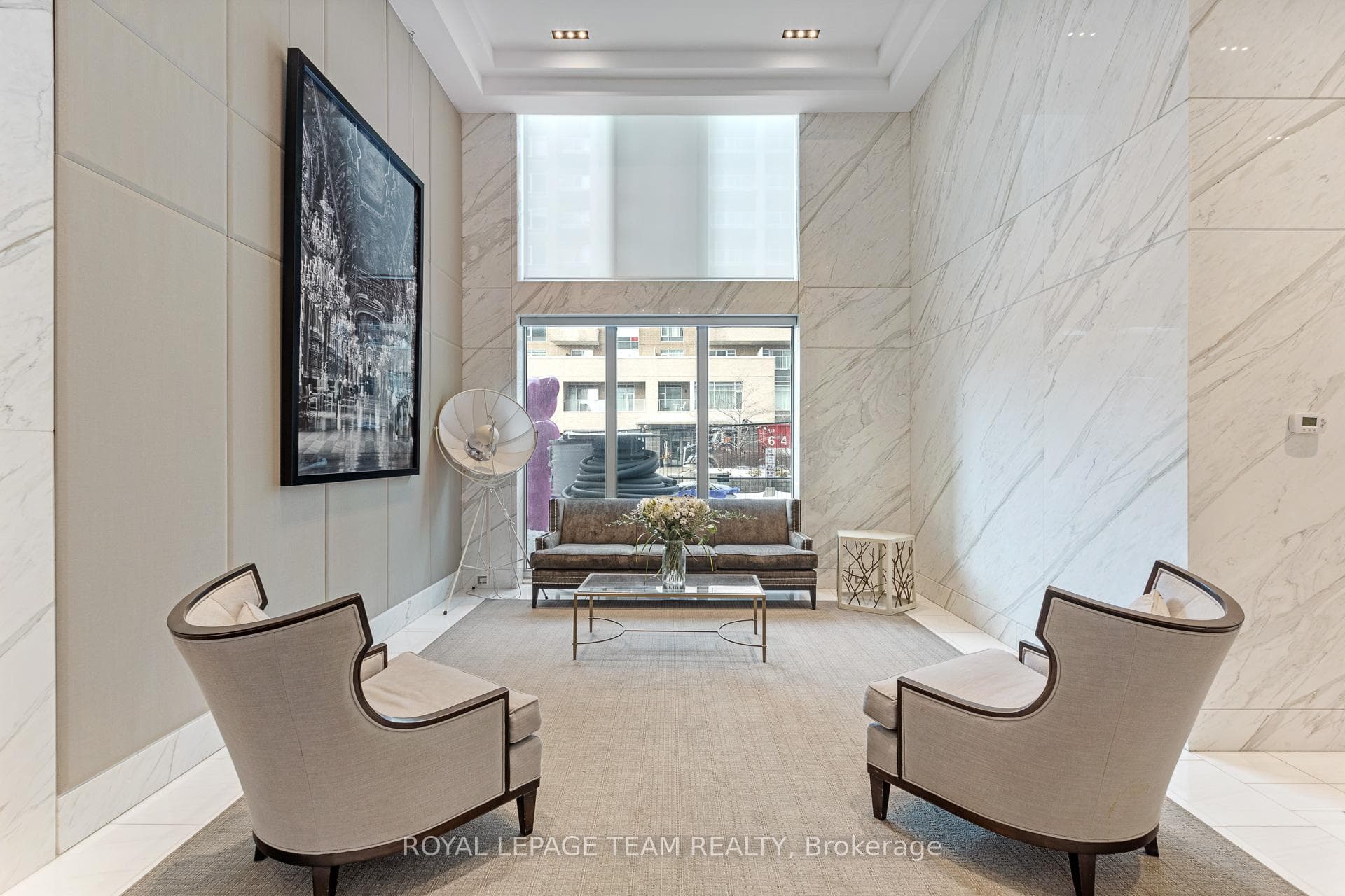 111 Champagne Avenue Unit 1506 photo 4