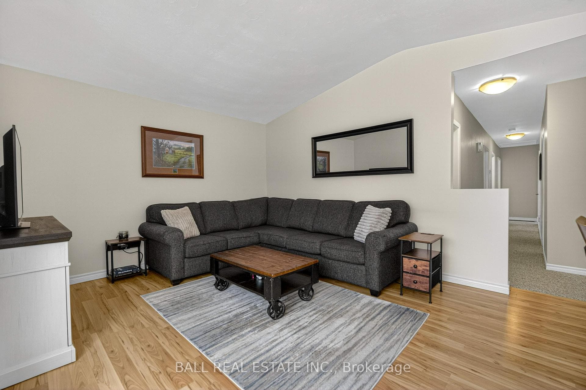 1129 Algonquin Boulevard photo 10