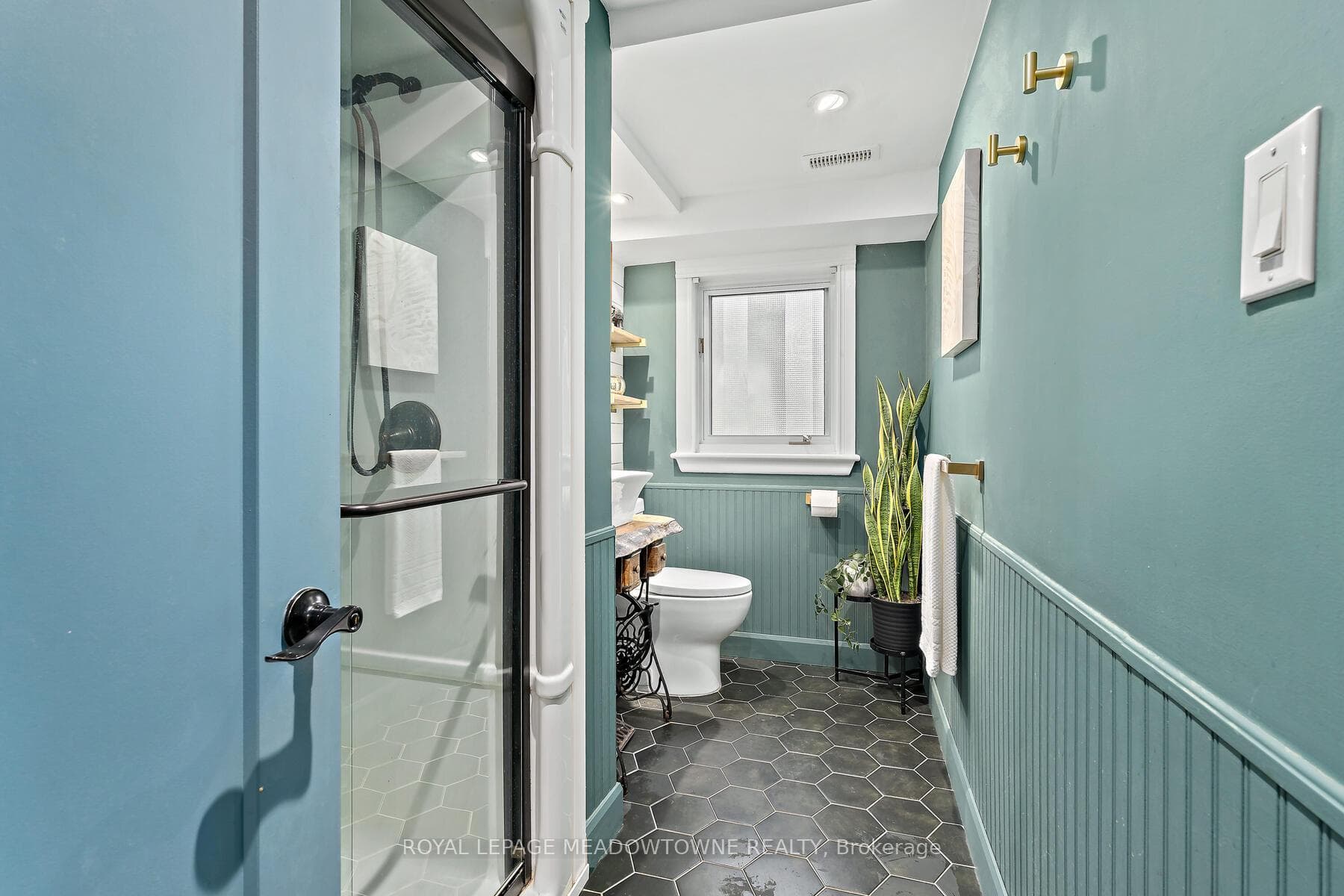 113 Elizabeth Drive photo 15