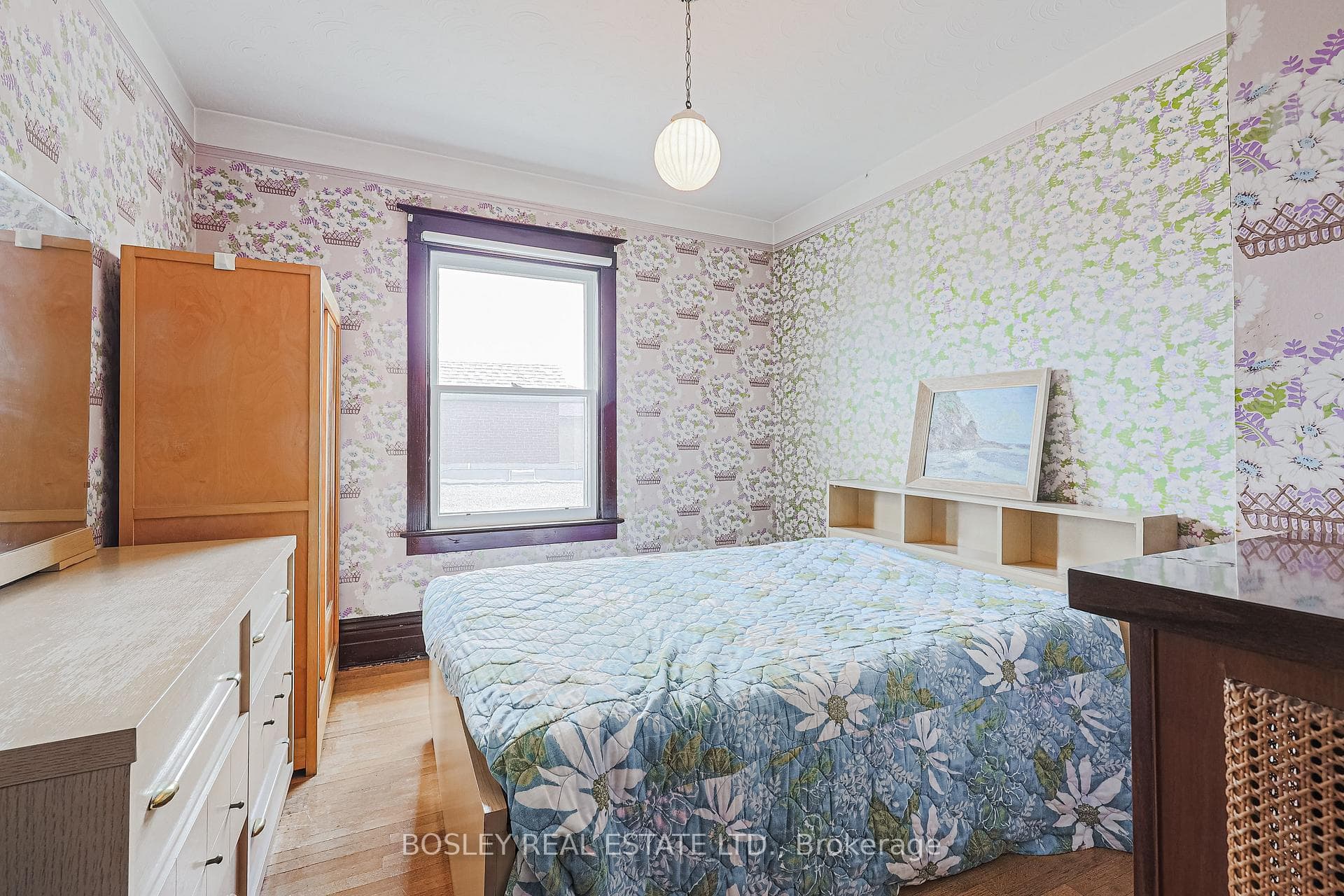 1174 Dovercourt Road photo 15