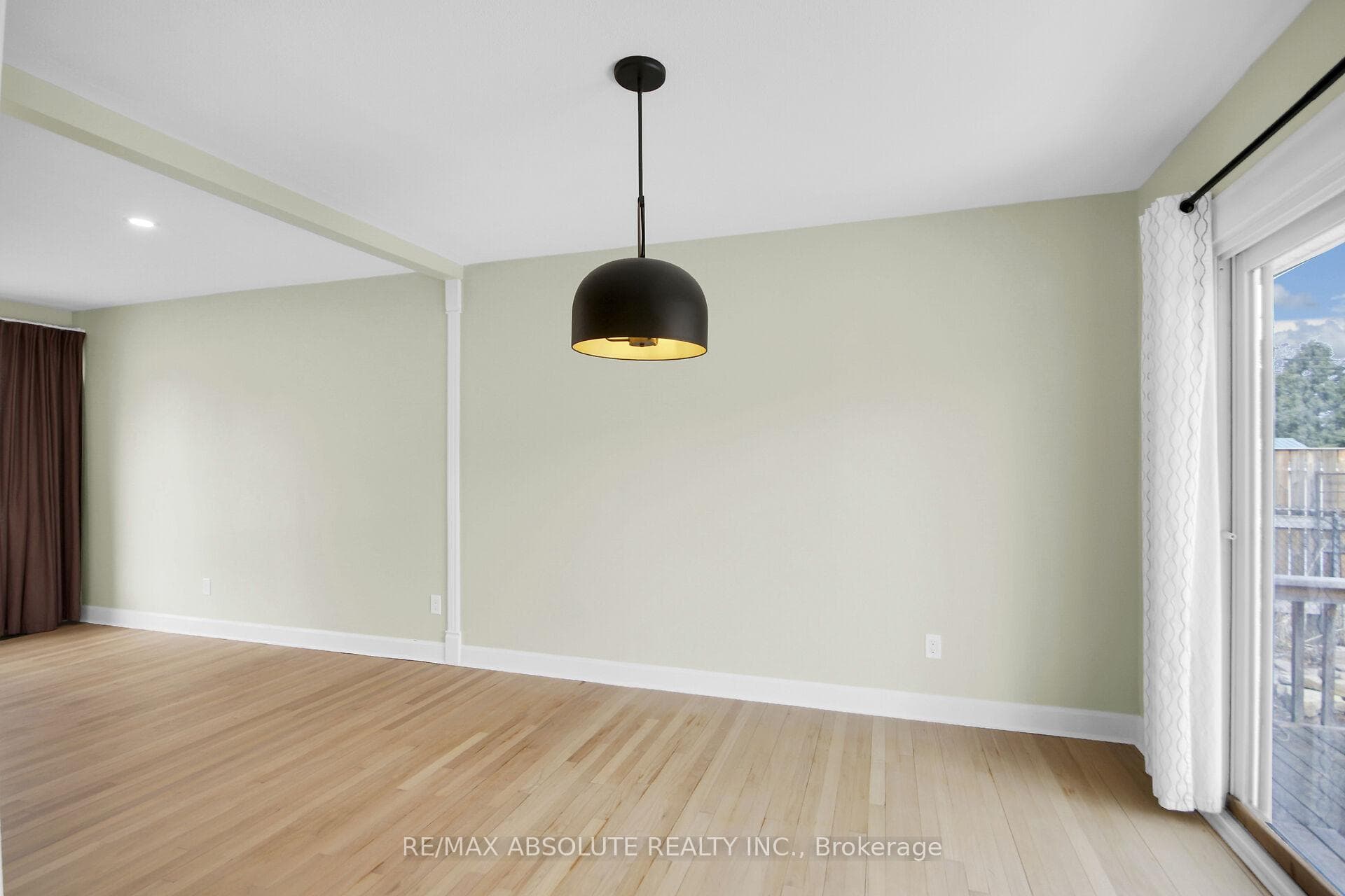 60 Foothills Drive photo 13