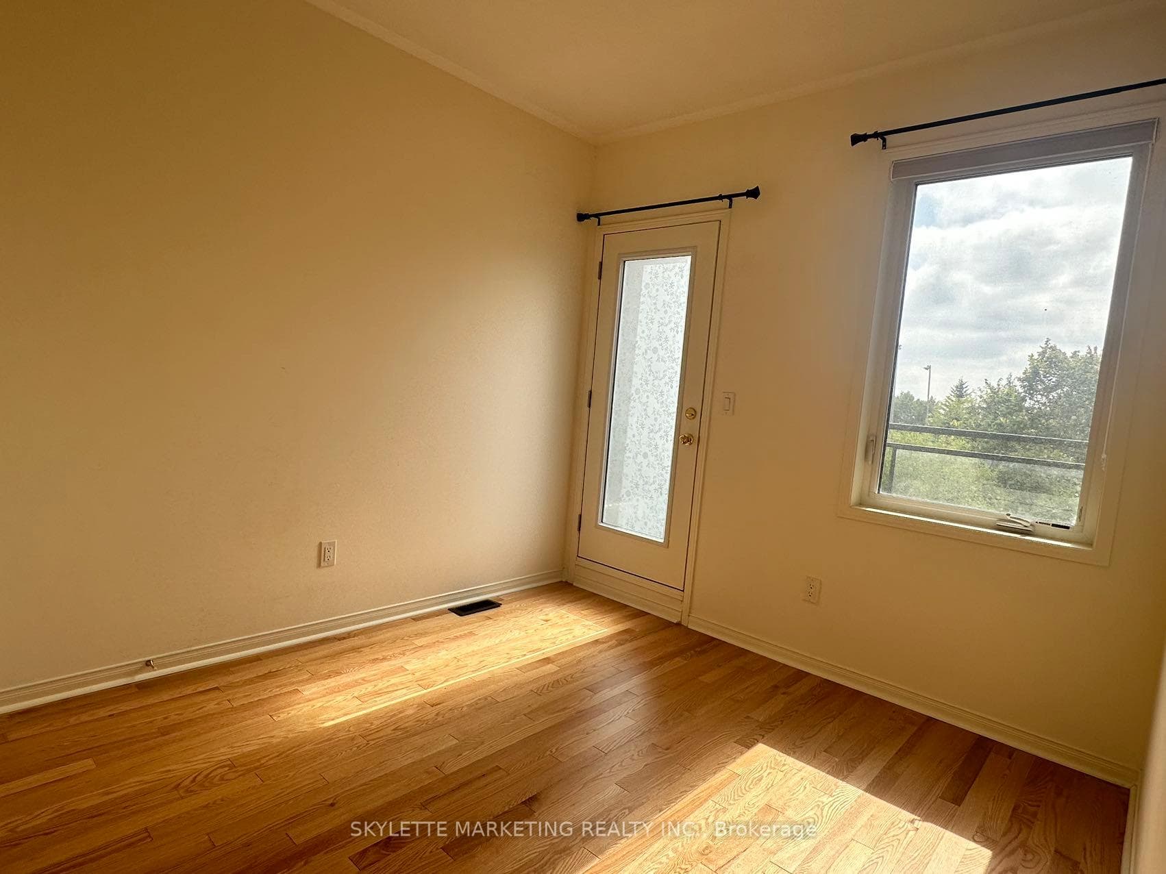26 MCALISTER Avenue photo 12