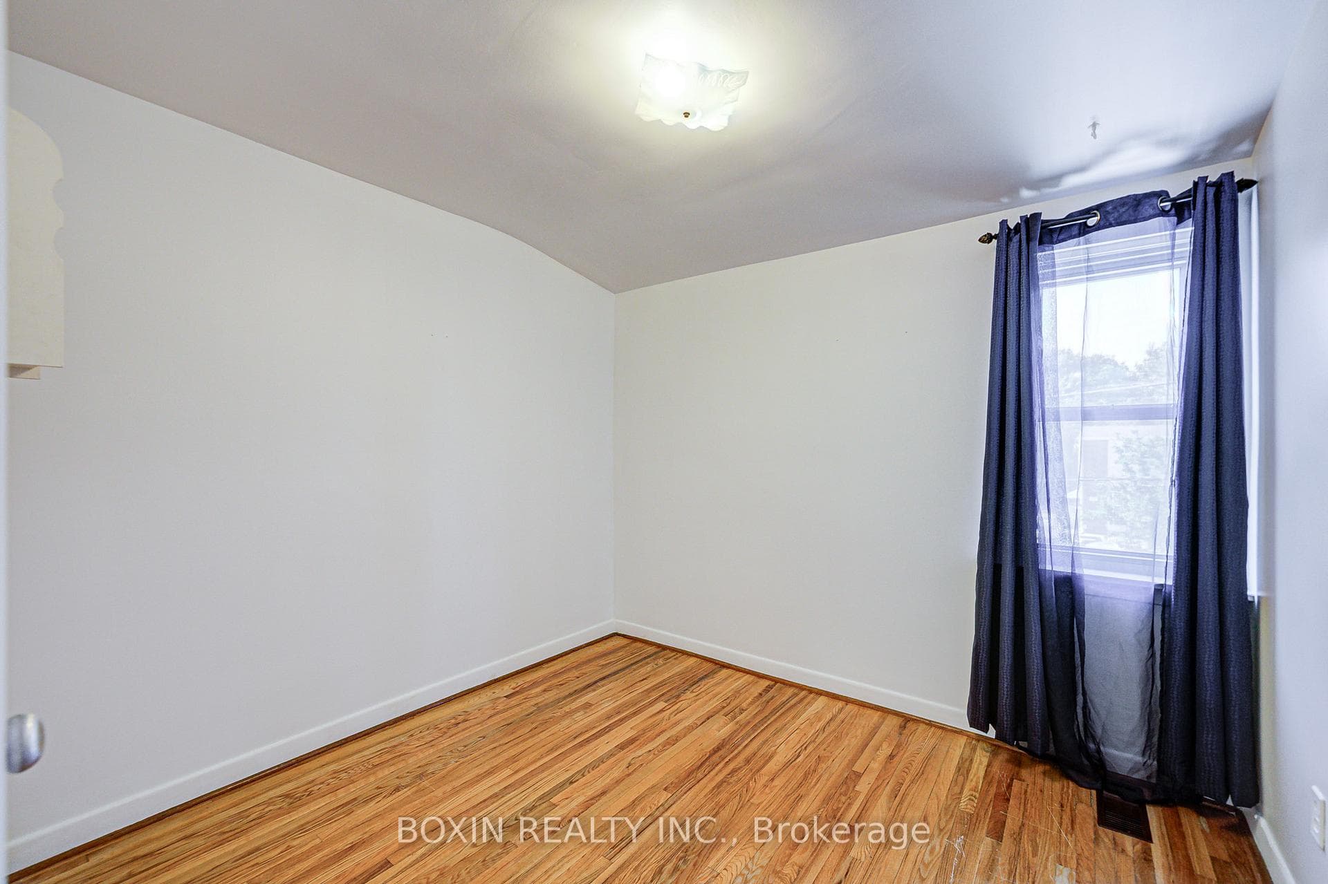 64 Kenmark Boulevard photo 11