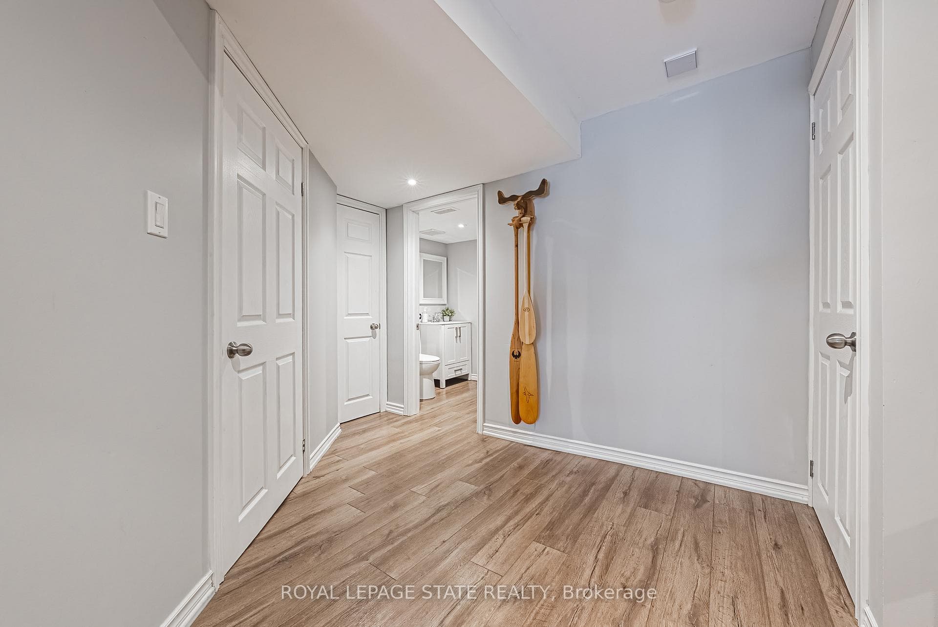 14 Huntingwood Avenue Unit 1 photo 35