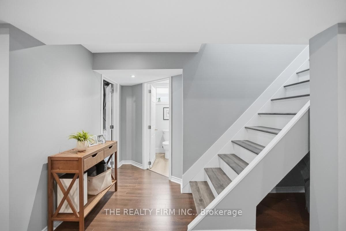 187 Byron Street photo 23