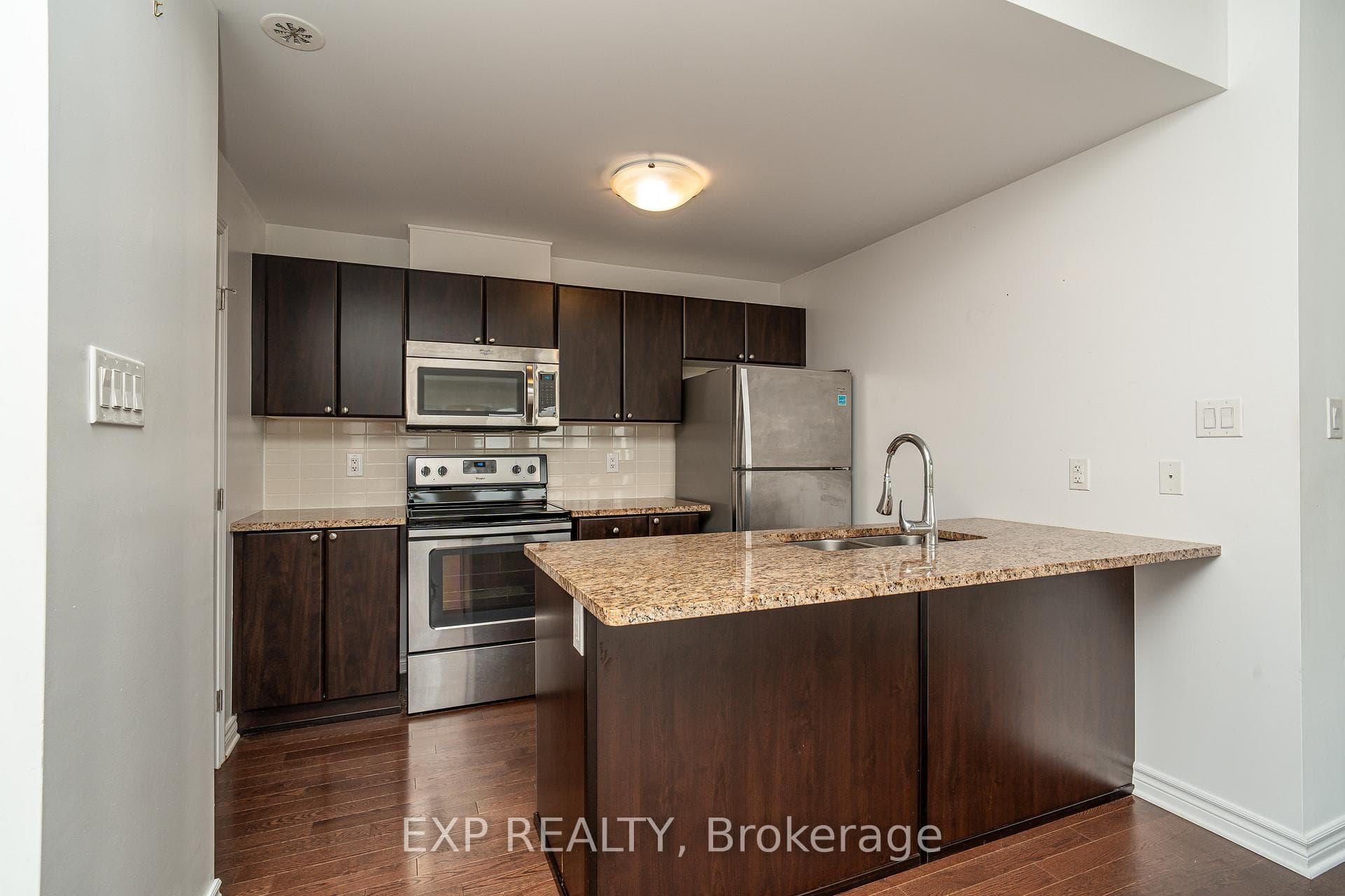 362 Wood Acres Grove Unit E photo 6