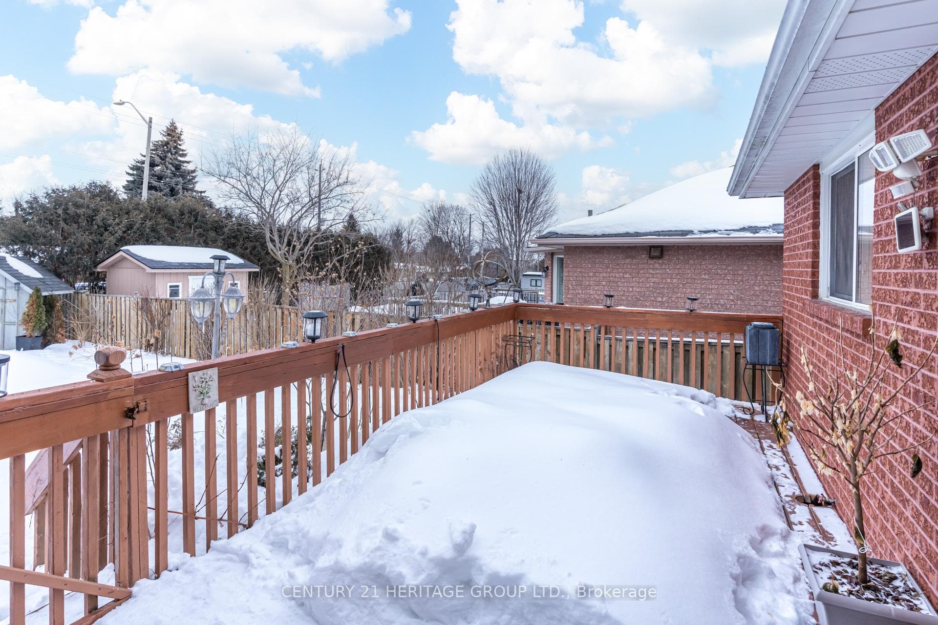 Expansive Deck